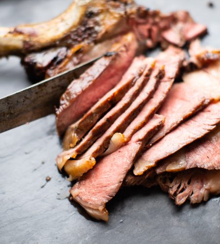 How to impress your guests carving a joint