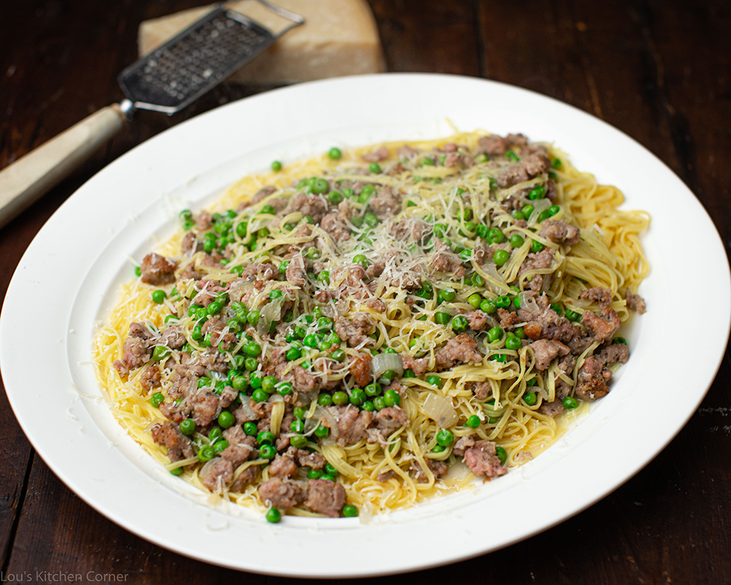 Taglierini, Italian sausage with peas recipe